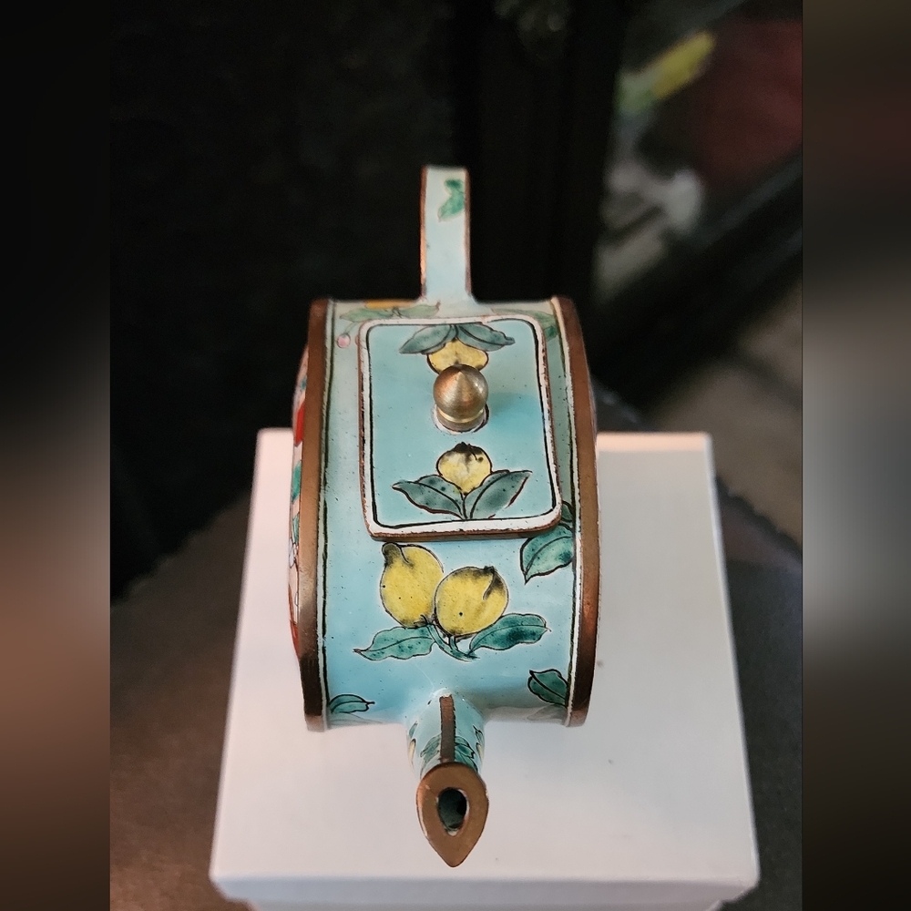 Kevin Chen Cloisonne Artistic Teapot with Cat Design - Picture 6 of 6